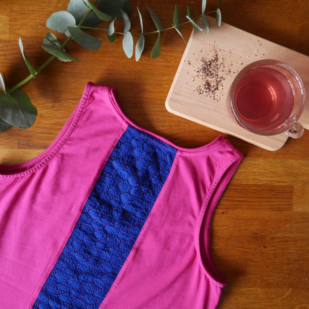 Contrast Chic Tank Magenta