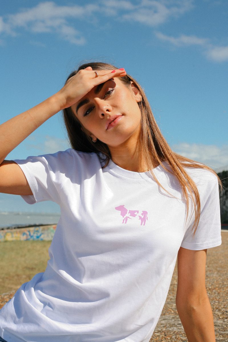 Pink Cow | 100% organic cotton t-shirt | Sustainable & vegan | Unisex