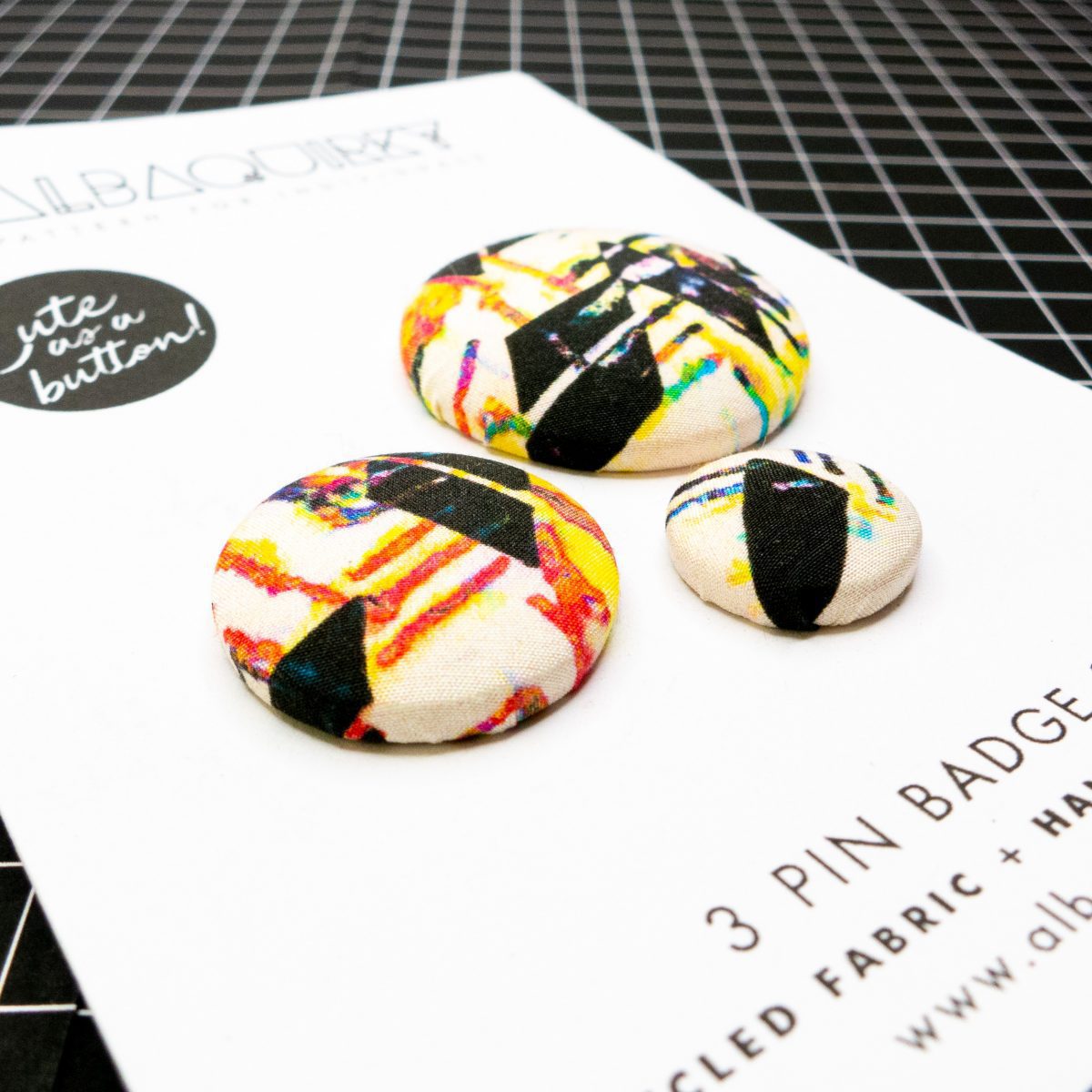 Cute as a button pin badge brooches 'Afrika Flickering' - set of three
