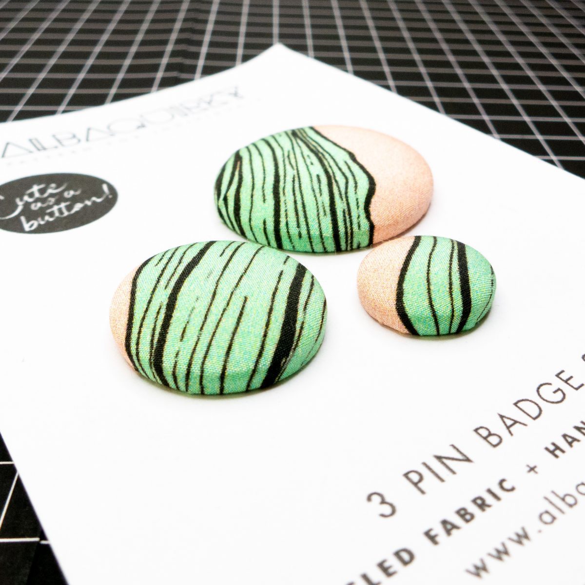 Cute as a button pin badge brooches 'Big leaf' - set of three