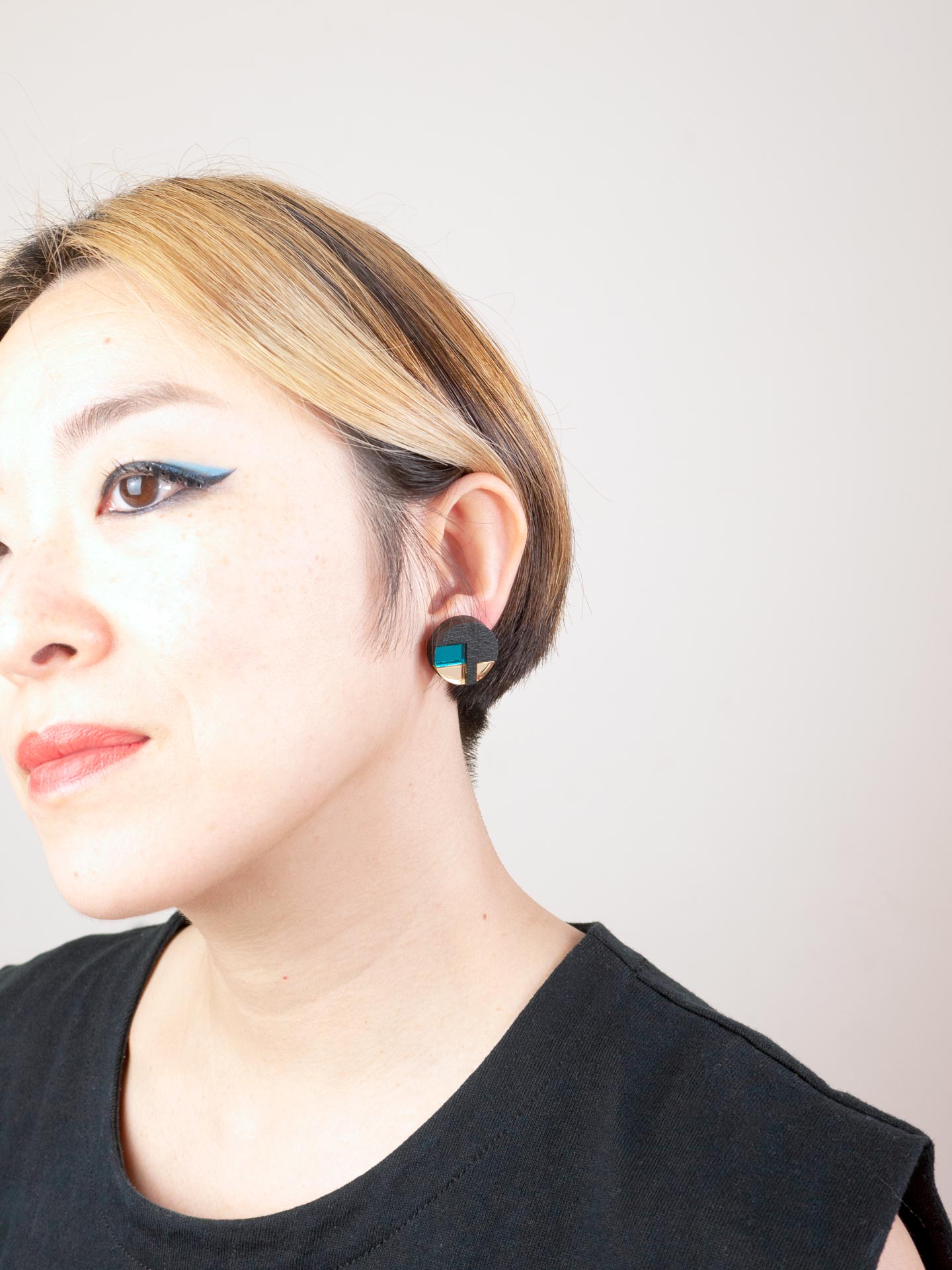 FORM067 NUT Stud Earrings - Teal