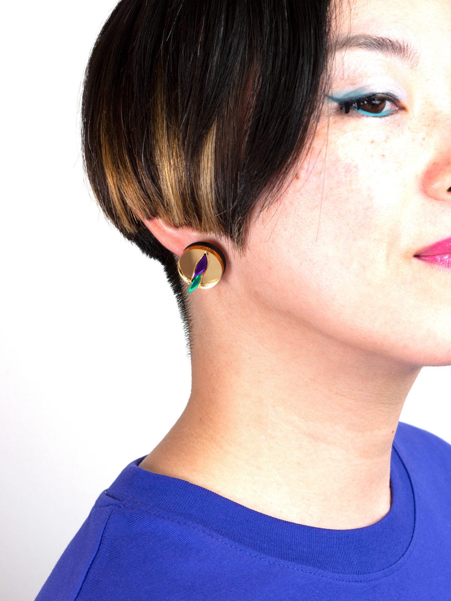 FORM079 BREEZE Studs - Various Colours