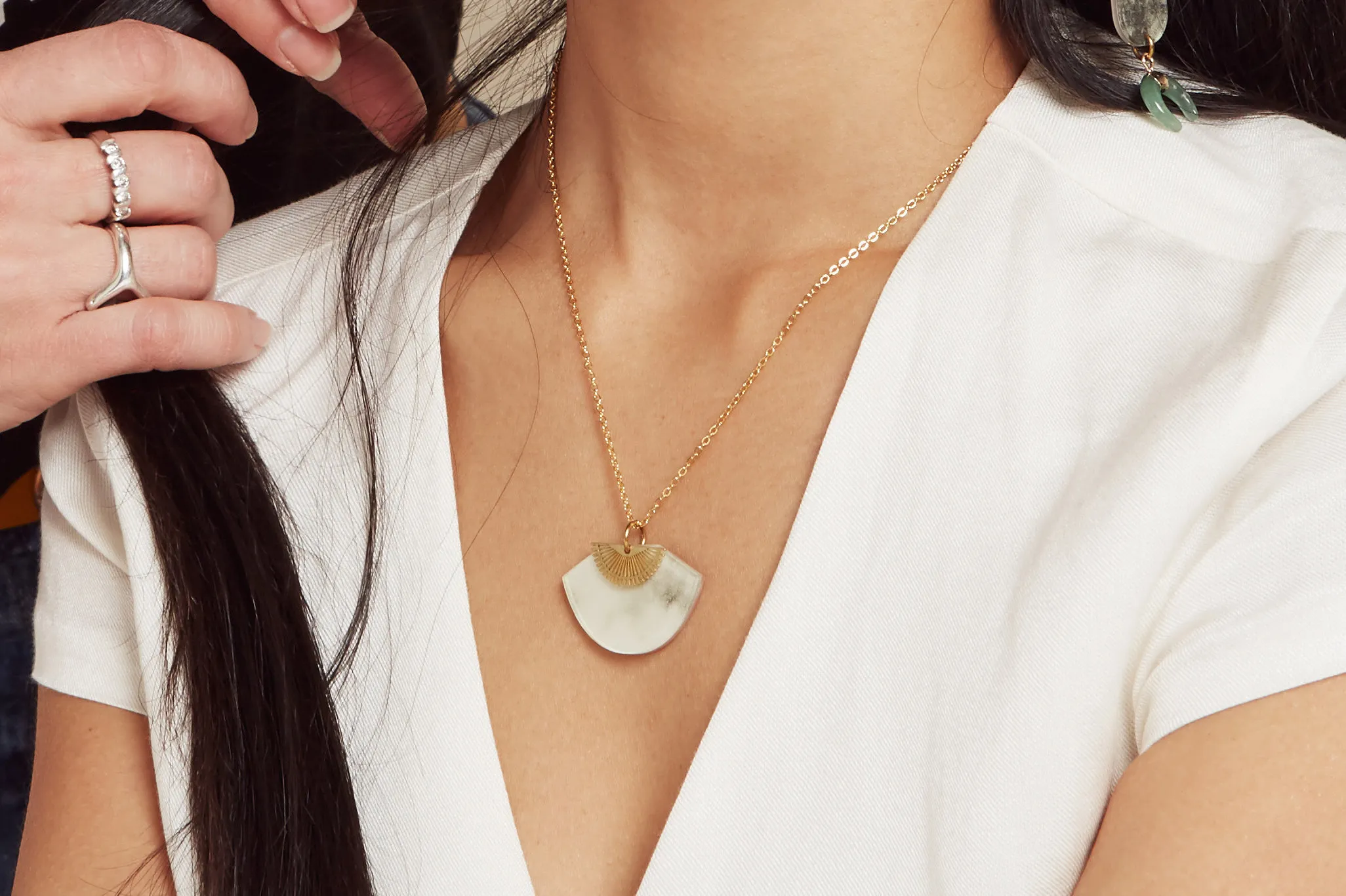 Fan and Sunset necklace – Art Deco acrylic gold pendant