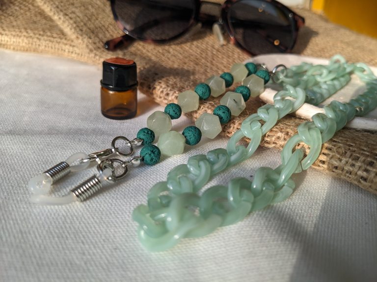 Green Aromatherapy Glasses Chain