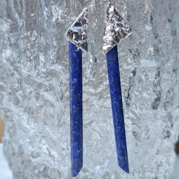 Earrings of sterling silver and lapis lazuli