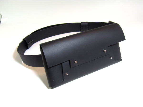Leather waist bag with removable belt part