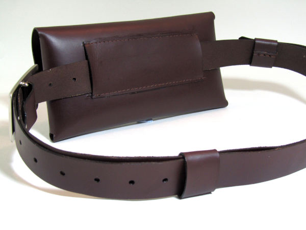 Leather waist bag with removable belt part