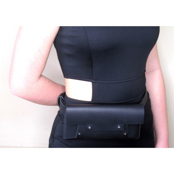 Leather waist bag with removable belt part
