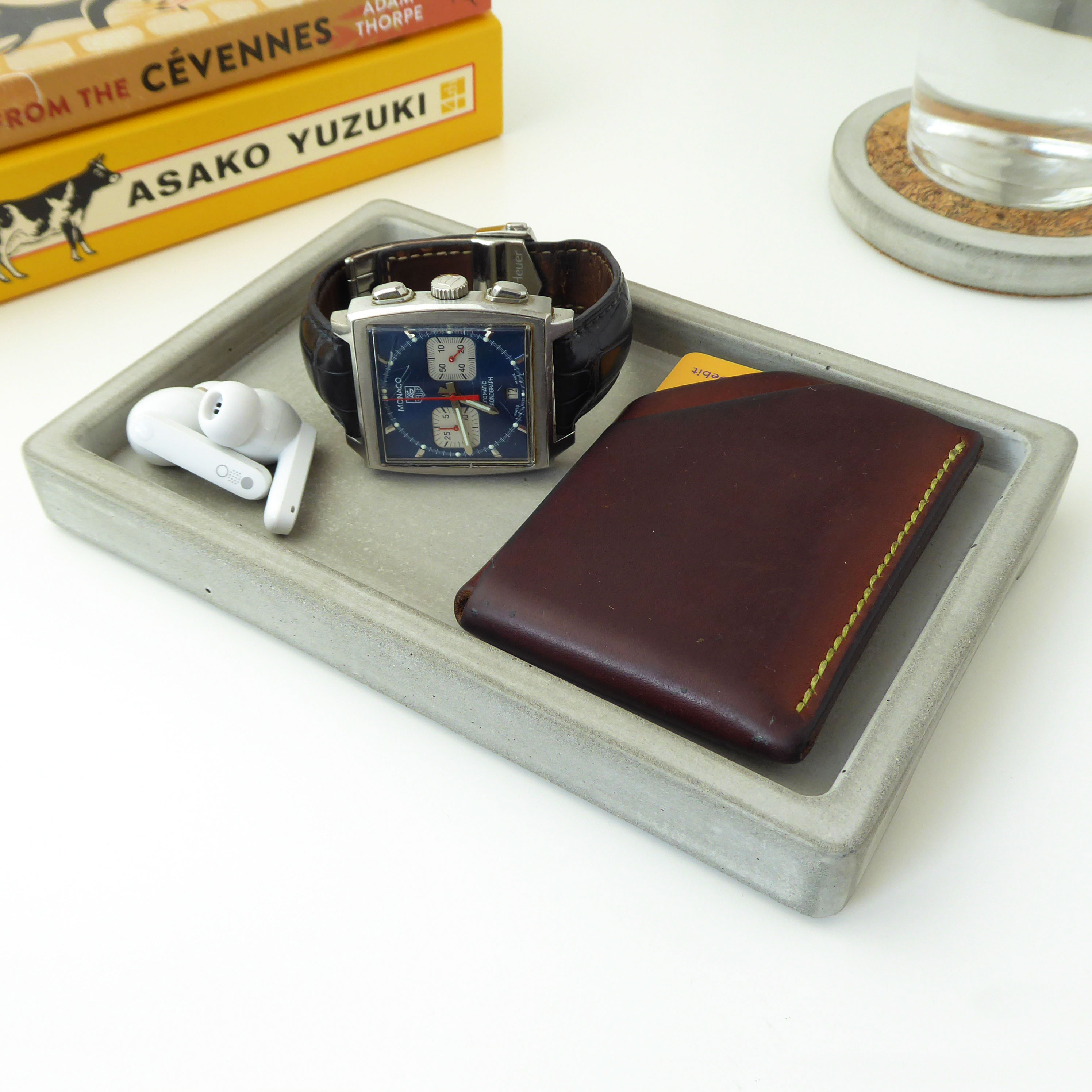 Concrete rectangular tray - natural grey or white