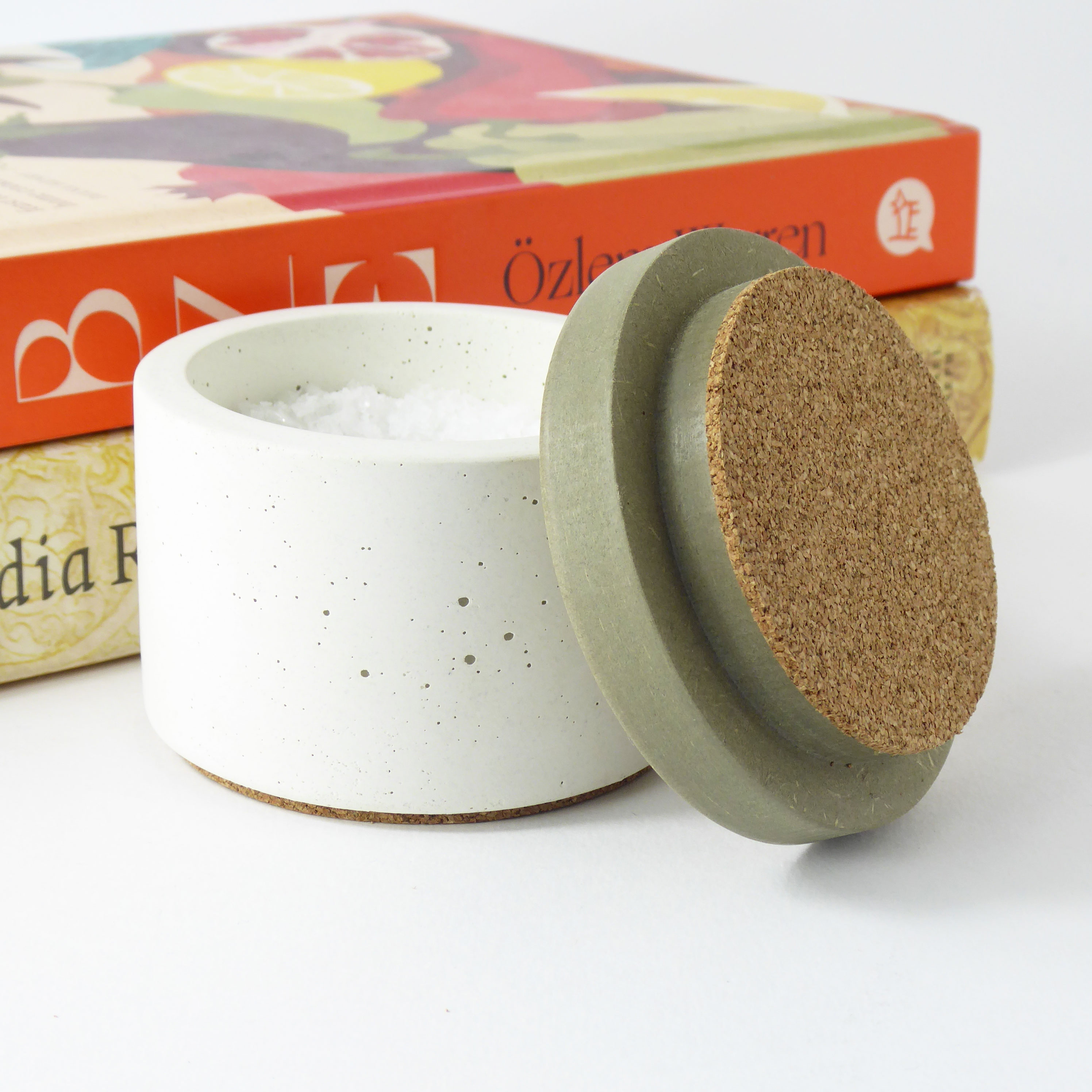 White concrete salt pot with engraved wooden lid