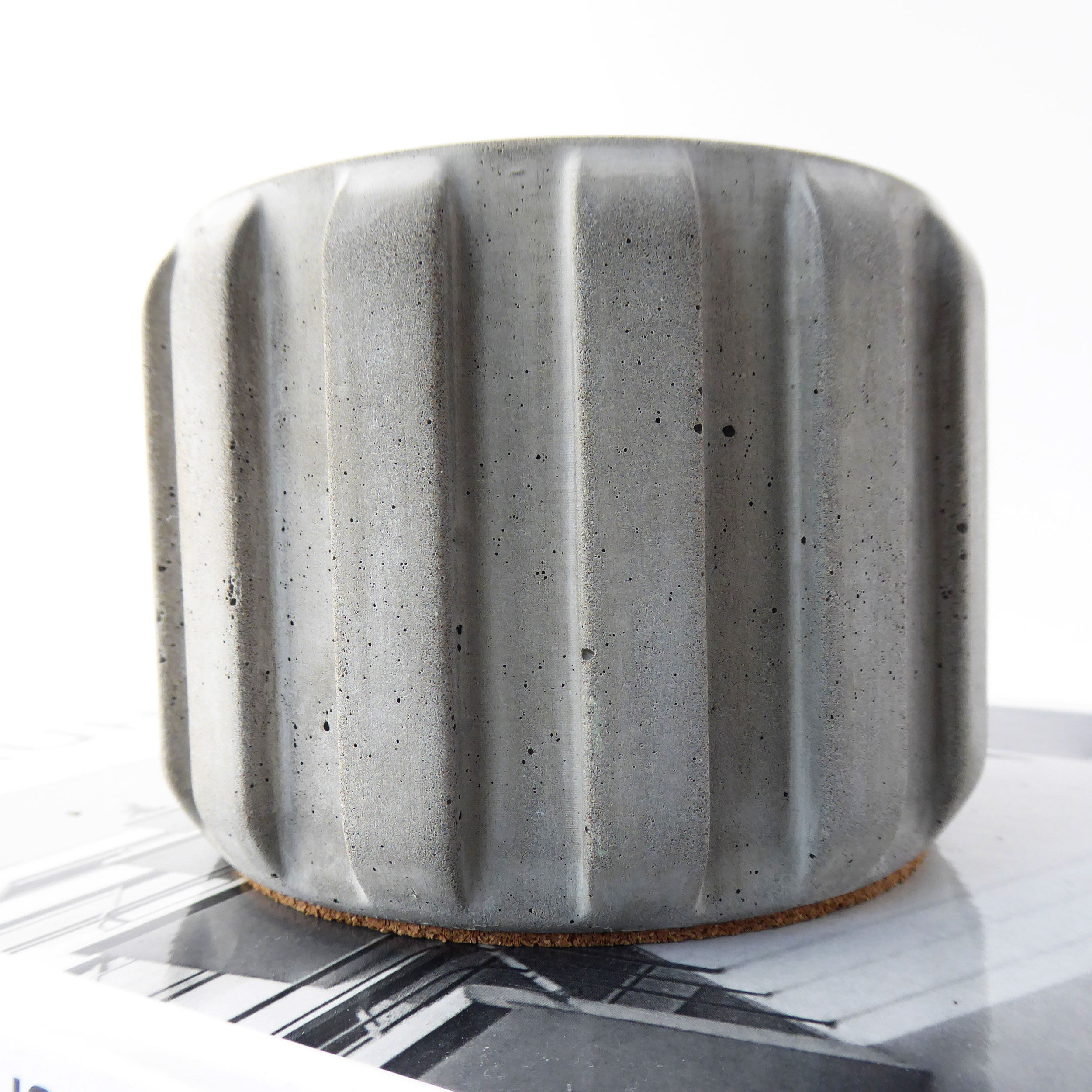 Handmade concrete plant pot - natural grey or white