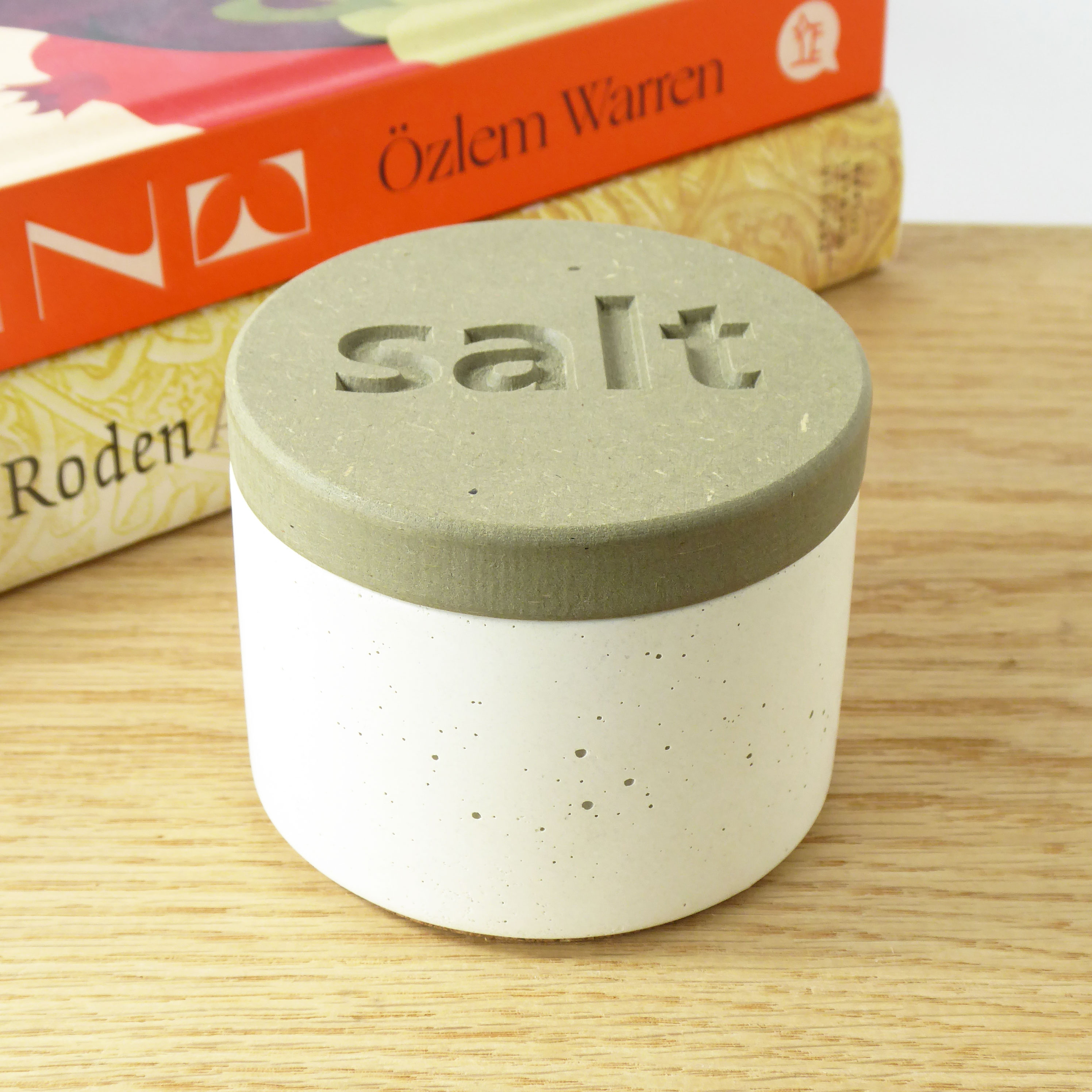 White concrete salt pot with engraved wooden lid