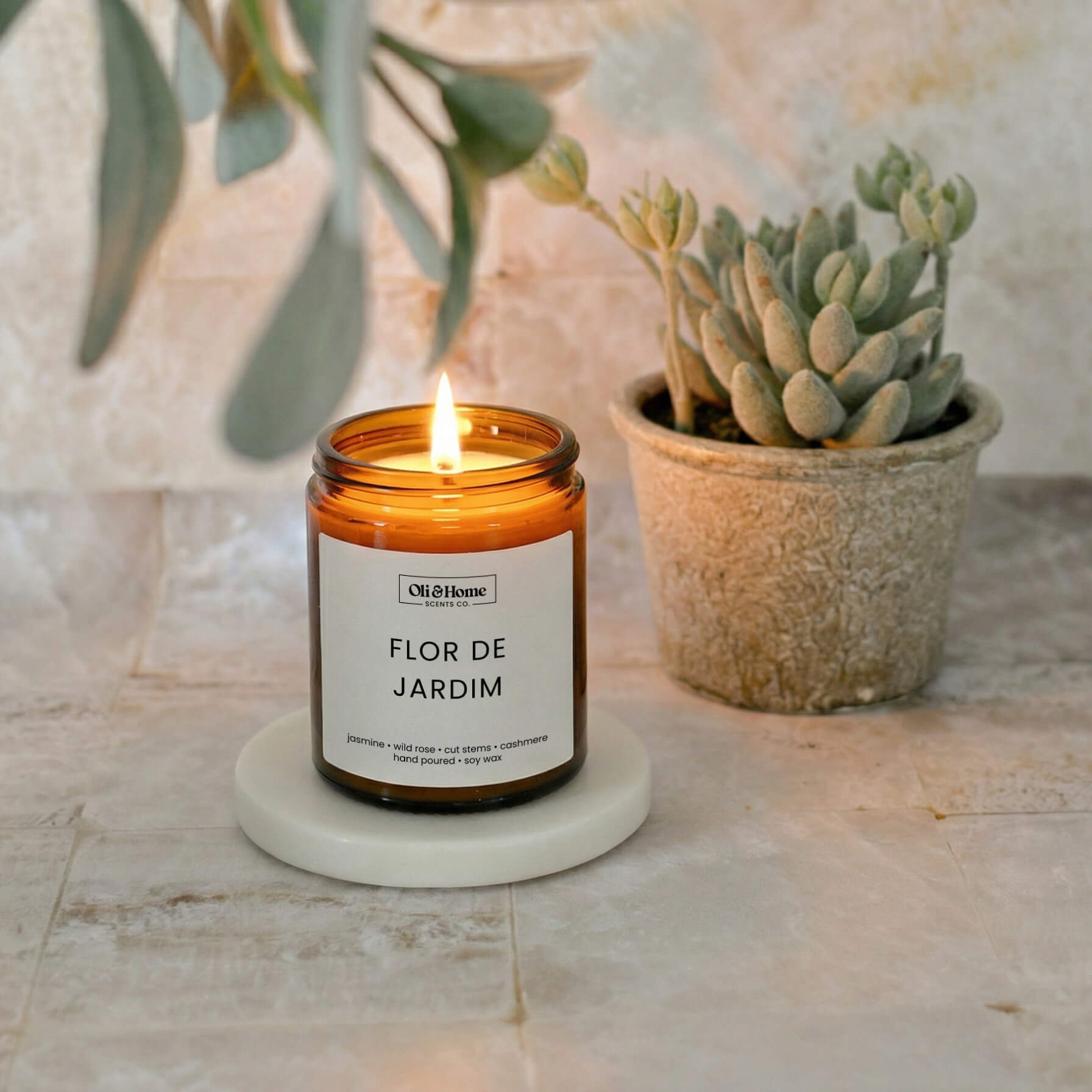 Flor de Jardim Soy Candle - Jasmine, Wild Rose and Cut Stems