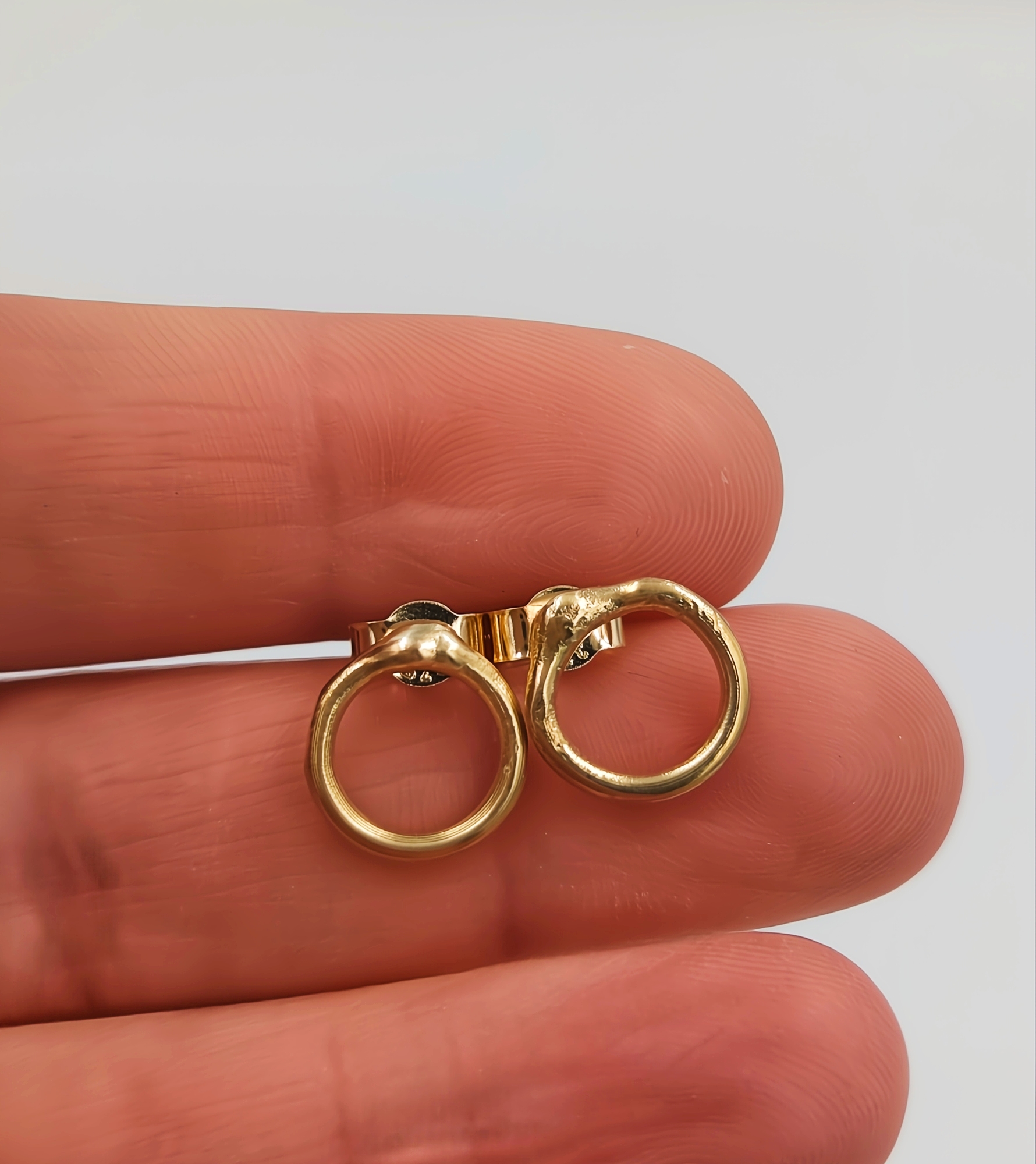 9ct Gold Circle Stud Earrings