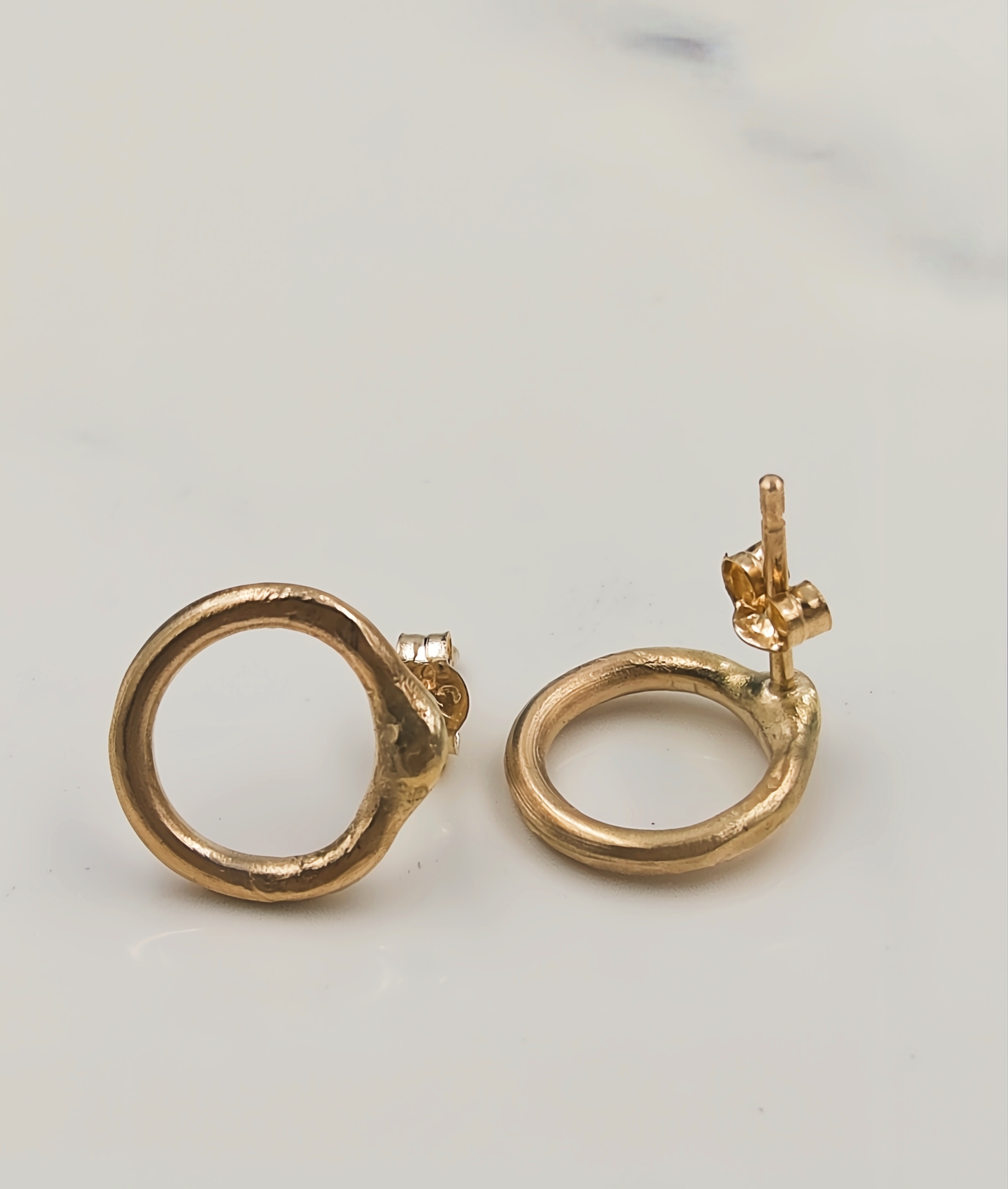 9ct Gold Circle Stud Earrings