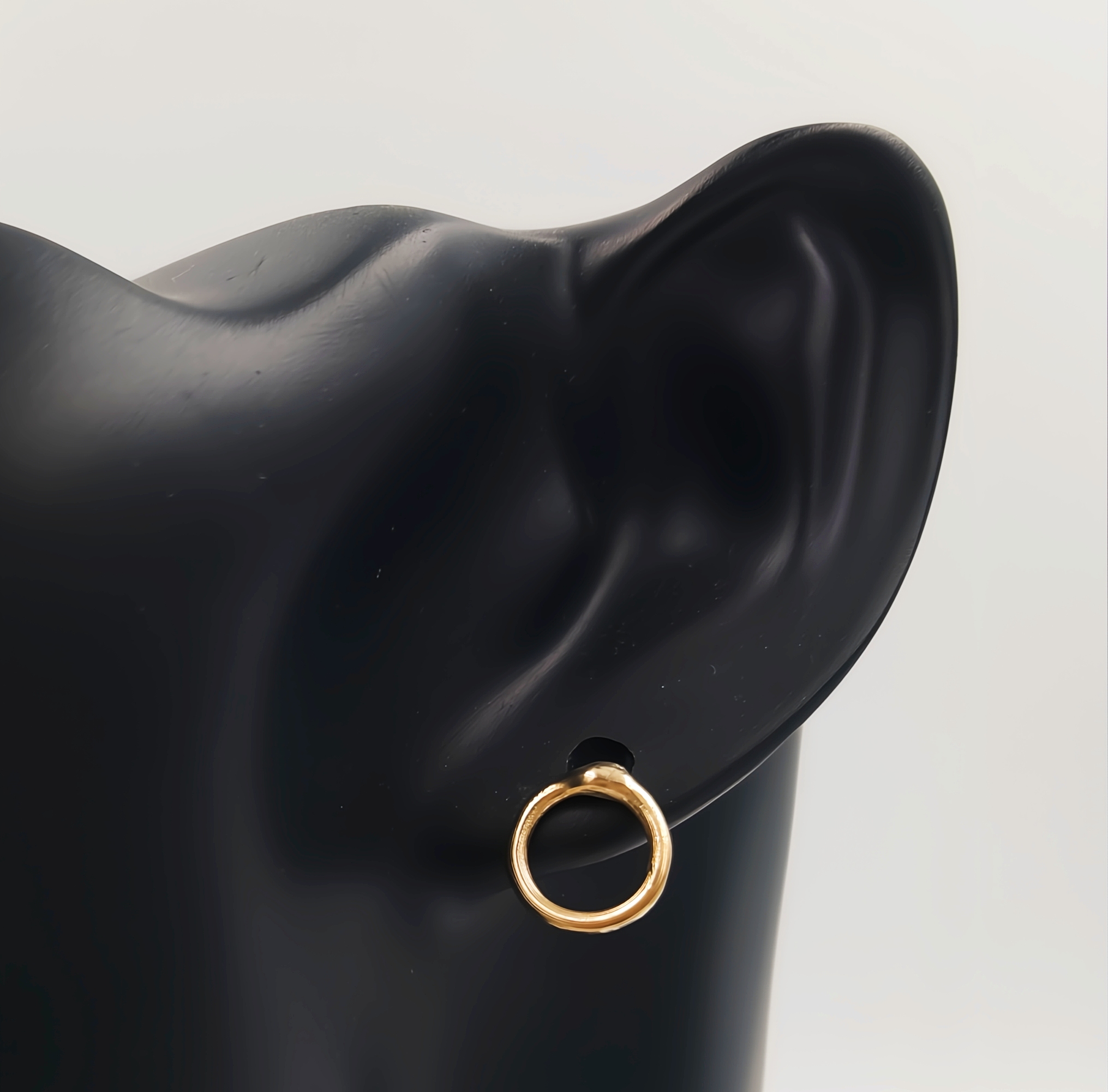9ct Gold Circle Stud Earrings