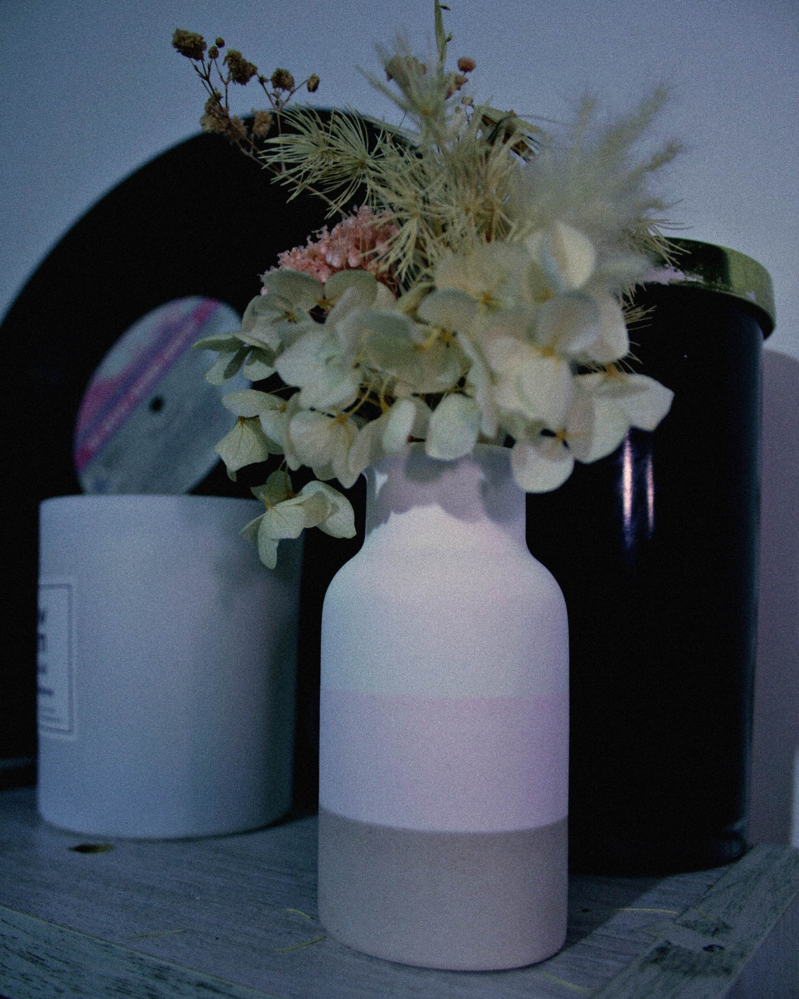 Home of the Flowers - Handmade Desert-inspired Eco-friendly Resincrete Vase