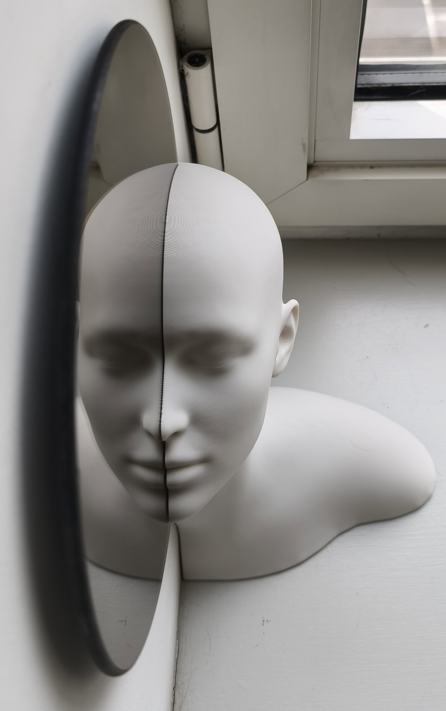 Echoes of the Self – Mirror Sculpture