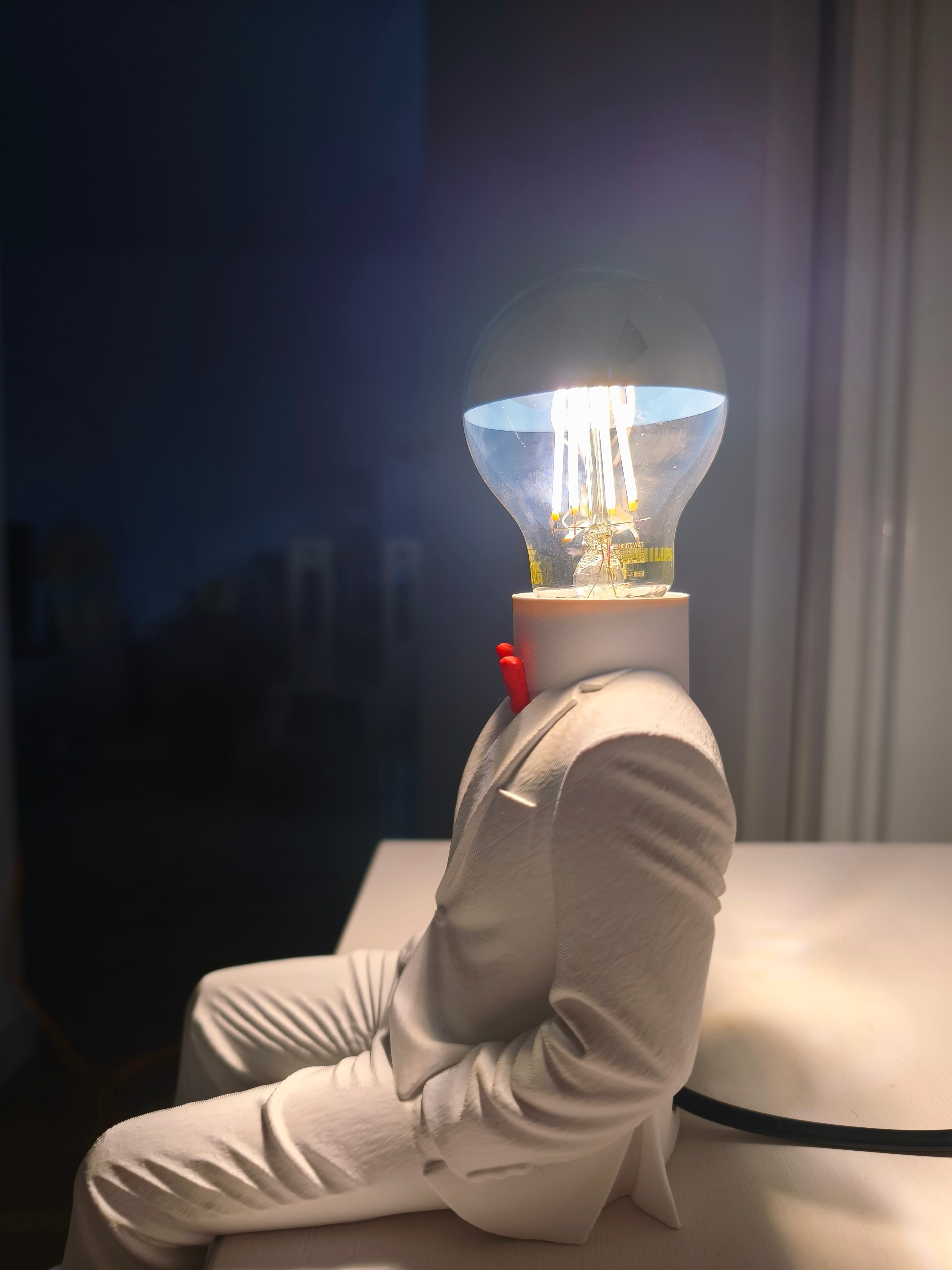 "The Gentleman's Thinker" 3D Printed Table Lamp