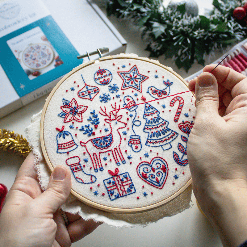 EmBeaRoidery - Nordic Christmas embroidery kit - Urban Makers